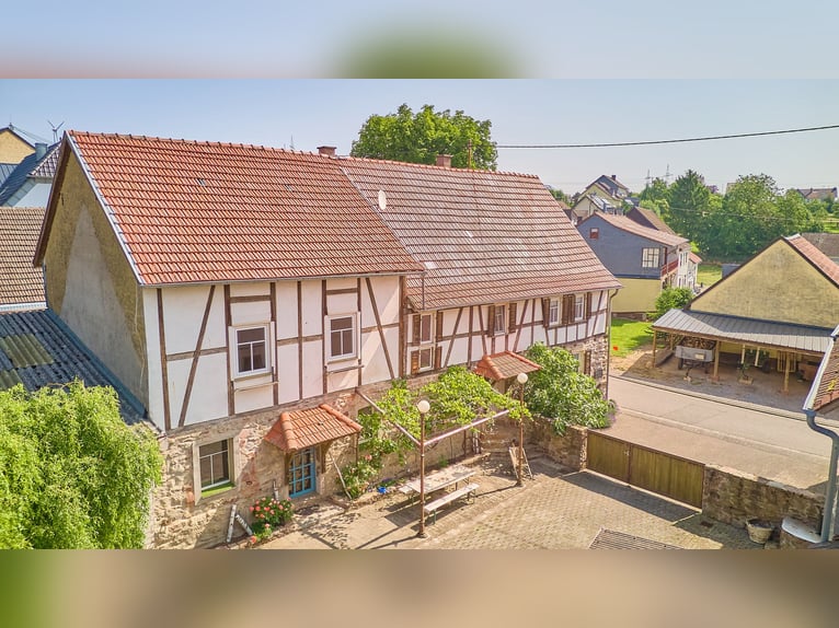 Reitanlage im Landkreis Bad Kreuznach – Fachwerktraum in Stromberg mit Reithalle!