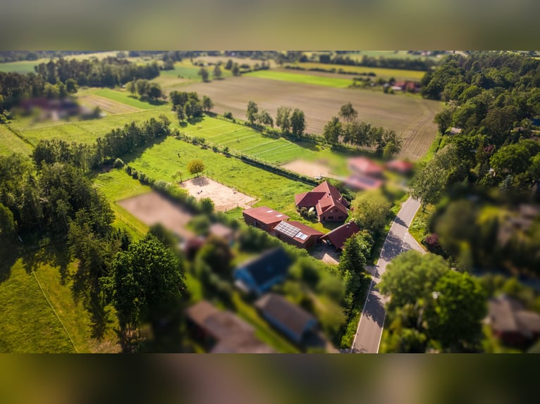 Schöner Landsitz für Pferdeliebhaber