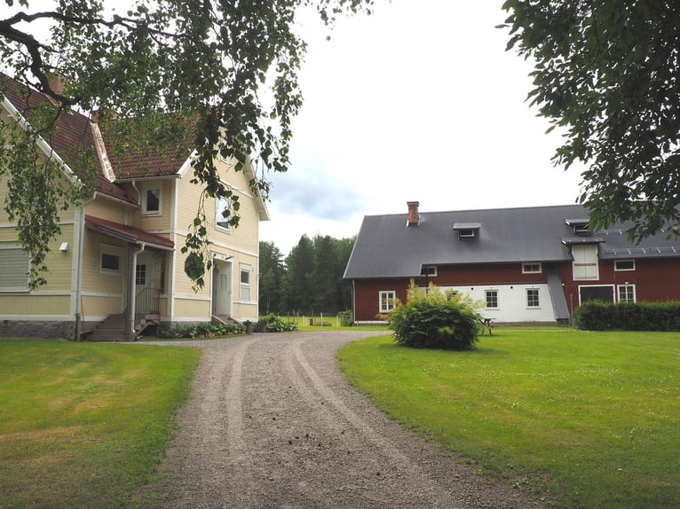 Schweden - Einzigartiger Pferdehof zum Verkauf angeboten!