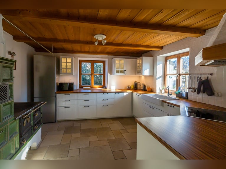 Traumhaftes Bauernhaus mit ausgebautem Pferdebereich in Zeilarn (östlich v. München), provisionsfrei