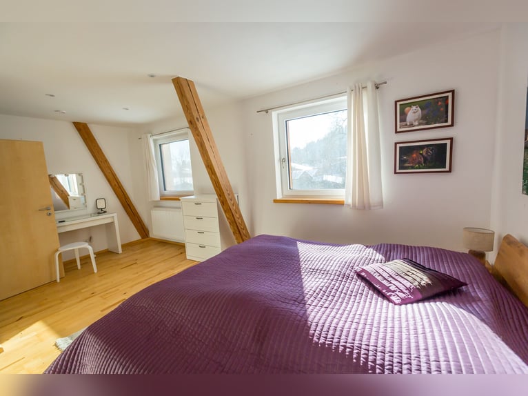 Traumhaftes Bauernhaus mit ausgebautem Pferdebereich in Zeilarn (östlich v. München), provisionsfrei