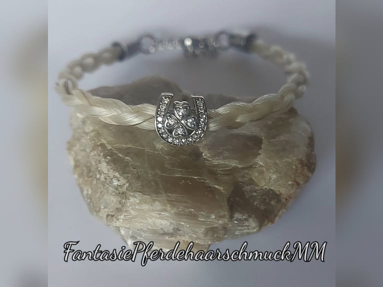 Armbänder aus Pferdehaar Schweifhaar 
