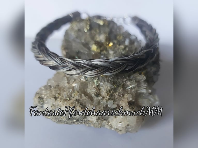 Armbänder aus Pferdehaar Schweifhaar 