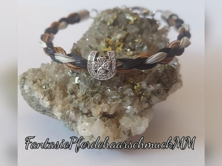 Armbänder aus Pferdehaar Schweifhaar 
