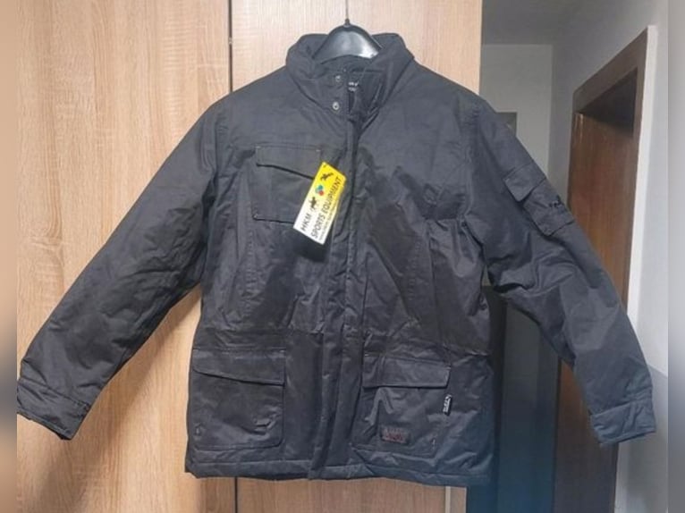 Nagelneue HKM Winterjacke zu verkaufen Nagelneue HKM Winterjacke zu verkaufen