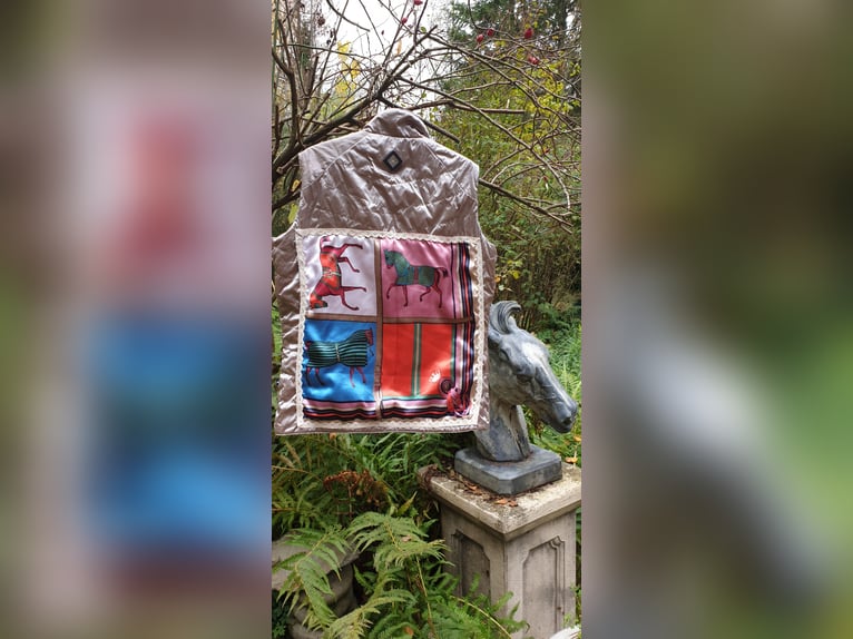 Tolle Kombi  Reitweste und Reitjacke Eurostar mit Applikation Unikat Gr. 44