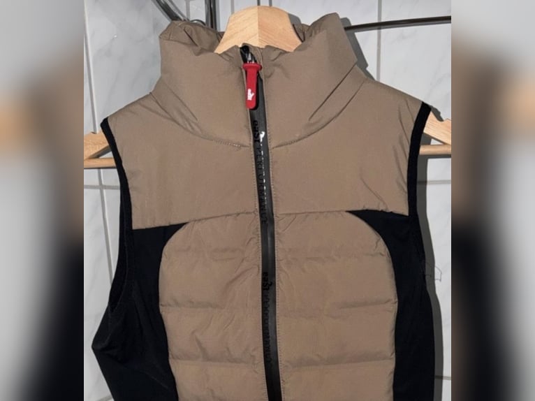 EaSt Performance Insulation Vest - almond Damen Weste Reitweste Steppweste Reiten Airbagweste