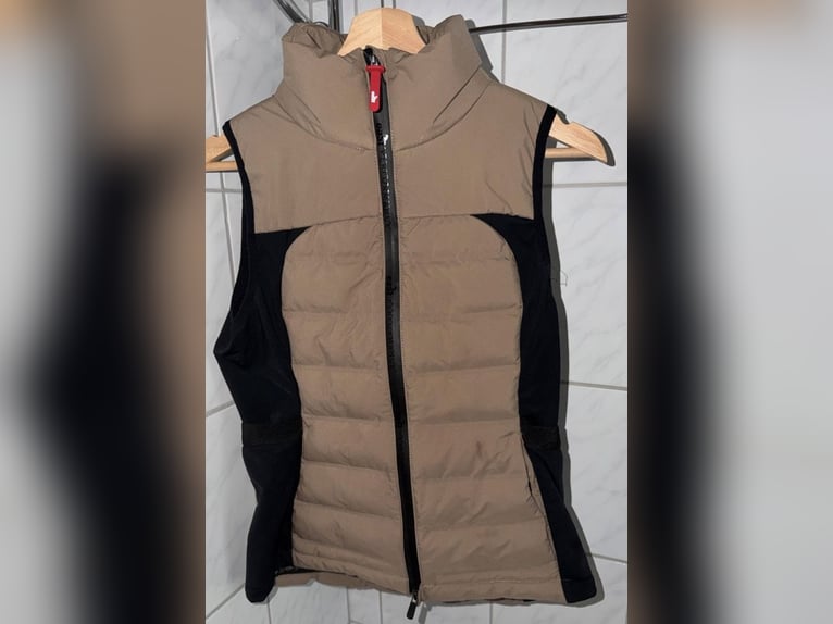 EaSt Performance Insulation Vest - almond Damen Weste Reitweste Steppweste Reiten Airbagweste