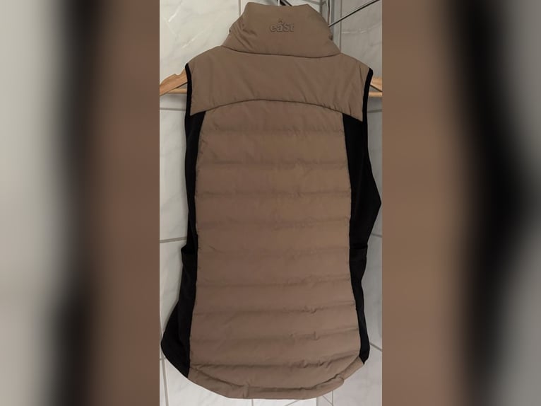 EaSt Performance Insulation Vest - almond Damen Weste Reitweste Steppweste Reiten Airbagweste