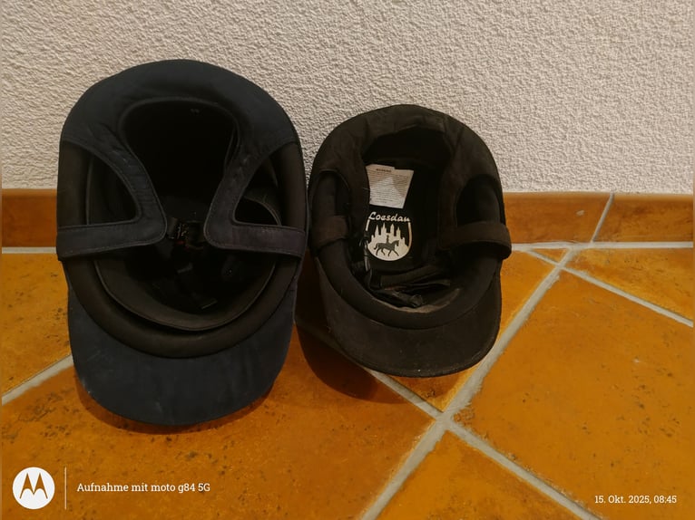 2 Reithelme zu verkaufen, auch einzeln, gr 53 (kind)  und 59