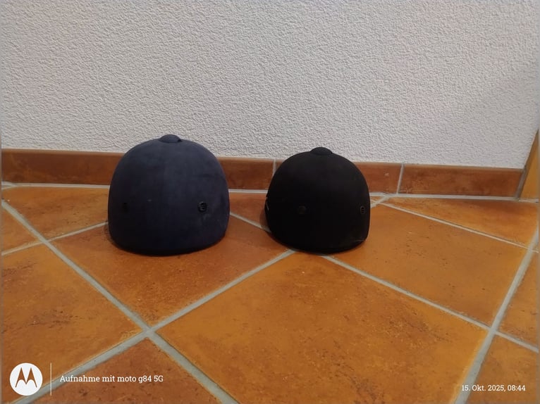 2 Reithelme zu verkaufen, auch einzeln, gr 53 (kind)  und 59