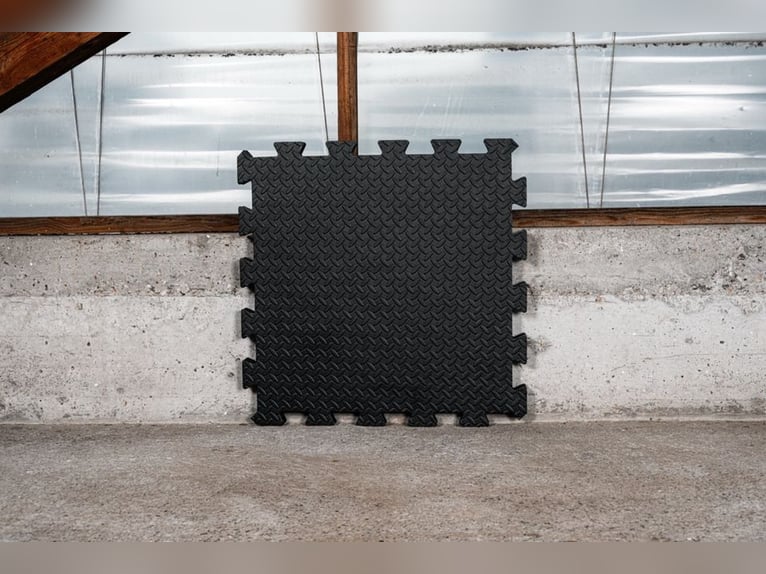 ANGEBOT 50€/qm HIPPOFY EVA-Stallmatte Comfort Plus 60x60cm 34mm