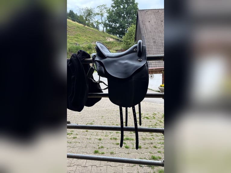 Deuber Quantum mit Dressurblatt (verstellbare Kammer)