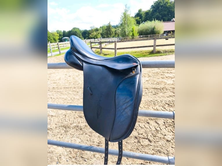 Dressursattel 17,5 Zoll super Zustand