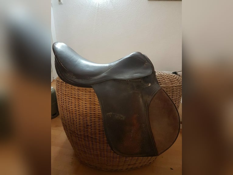 Dressursattel Stübben Scandica