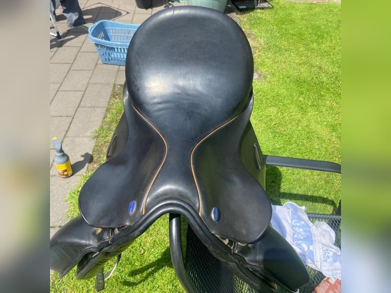 Euroriding Luxor Dressursattel 17" - 12/2025 aufgepolstert