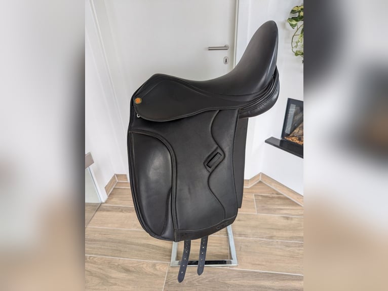 Jorge Canavas JC One Dressursattel 17'' *neuwertig*