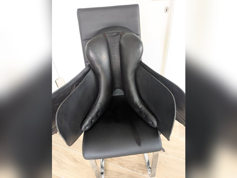 Jorge Canavas JC One Dressursattel 17'' *neuwertig*
