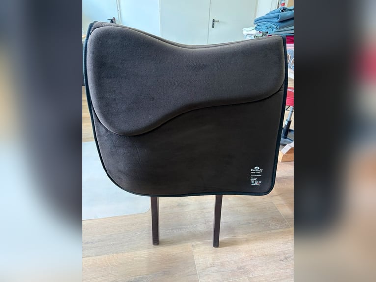 Neue! Dressurschabracke von Equitex