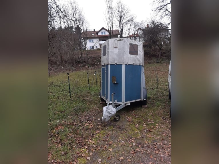Pferdeanhänger, Humbauer, 2400kg, Tüv Sept. 2027, Reifen neu 2026