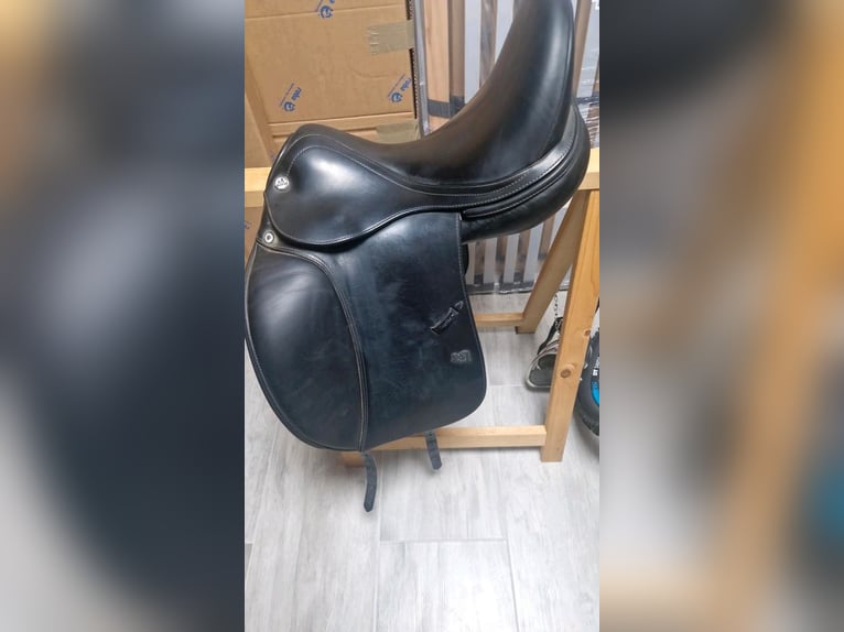 Prestige D2 Zero Dressursattel 17“ schwarz 2022 Rechnung
