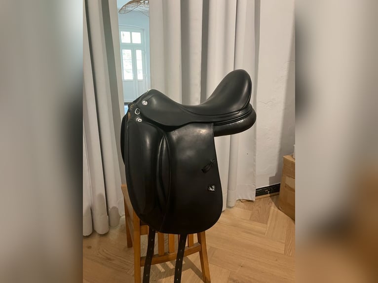 Prestige D2 Zero Dressursattel 17“ schwarz 2022 Rechnung