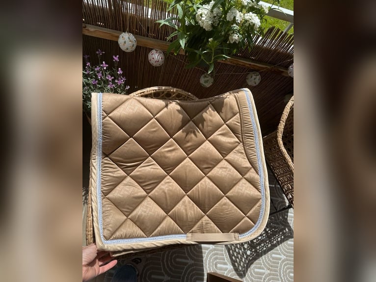 PS of Sweden Schabracke Dressur WB Beige Strass