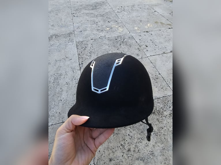 Reithelm schwarz