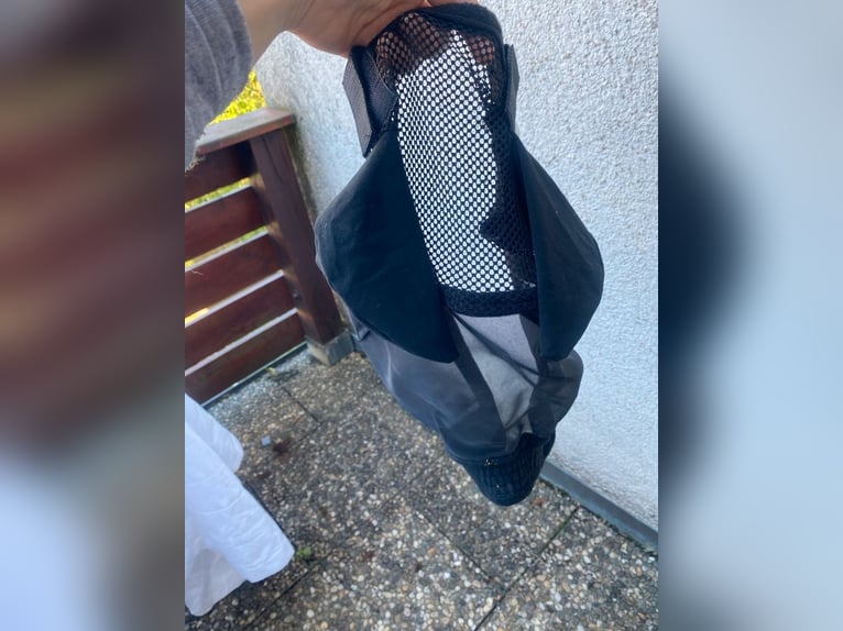 Sattelpads zu verkaufen
