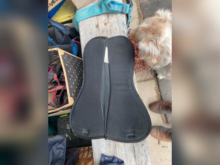 Sattelpads zu verkaufen