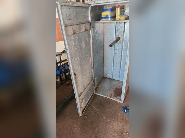 Sattelschrank
