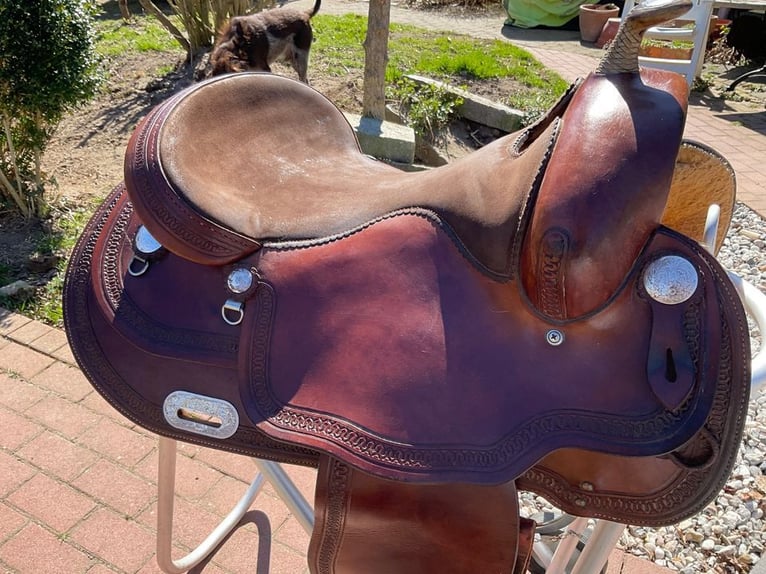 Schöner Diamont C Westernsattel auch für kurze Pferderücken 16 Z
