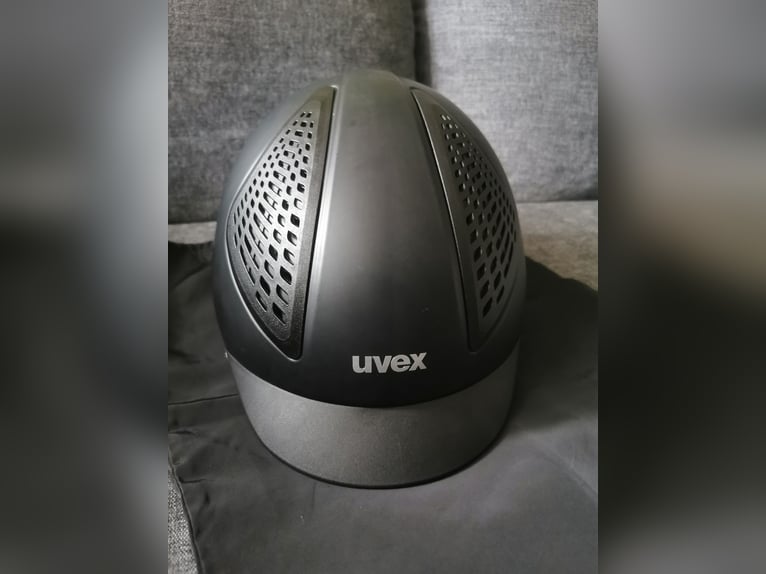 UVEX Reithelm exxential III MIPS
