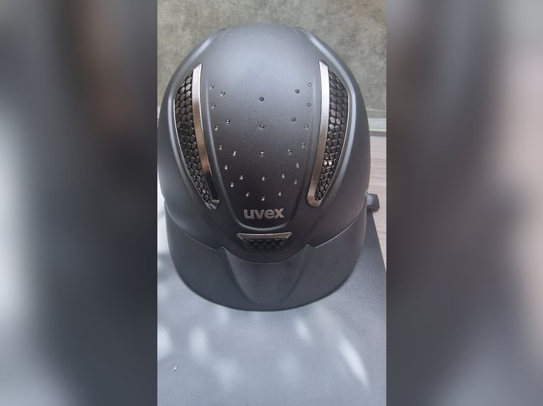 Uvex Reithelm mit Strass