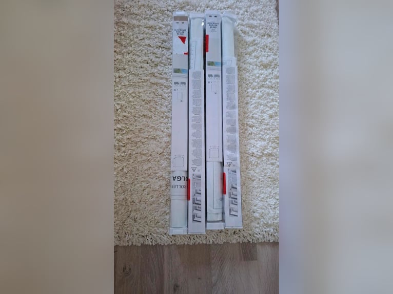Verkaufe Neu Eskadron Glitzer Halfter + Strick