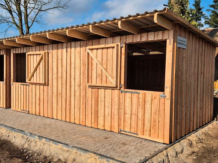 Weidehütte Offenstall Aussenbox