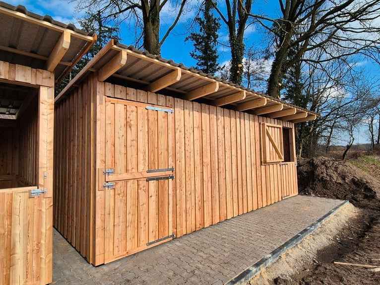 Weidehütte Offenstall Aussenbox