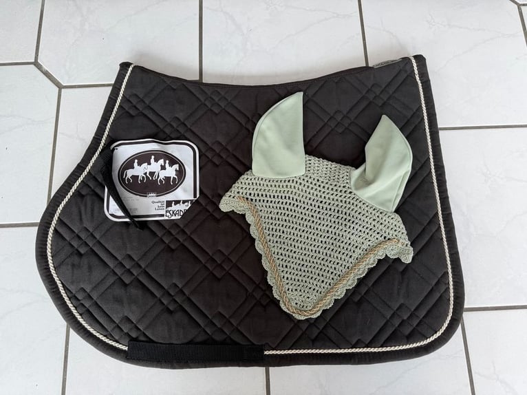 Wunderschönes Eskadron Dressur Set Marone-Petrol