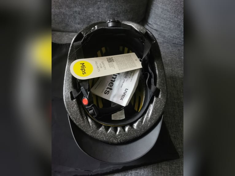 Uvex Reithelm Exxential 3 MIPS 