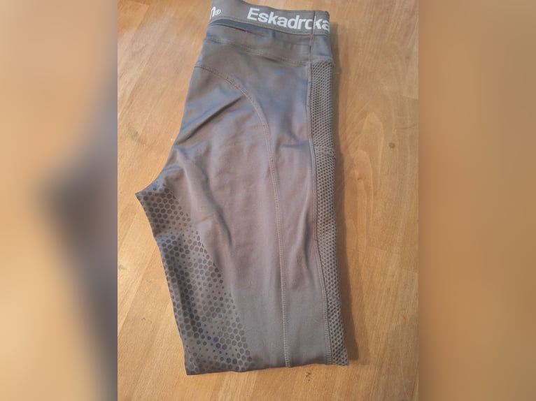 Eskadron Reitleggins Gr. M Eskadron Reitleggins Gr. M