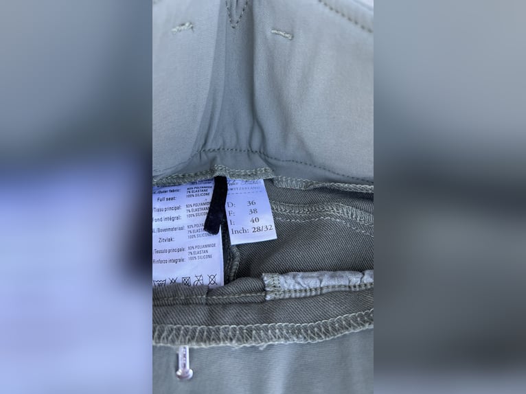 Grüne Hochbund -Reithose 