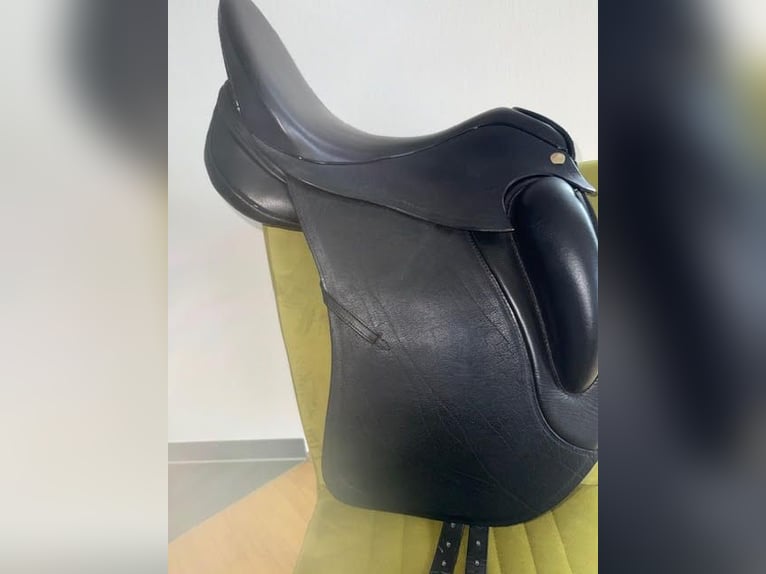 Sommer Dressursattel Novalis 17" NEU