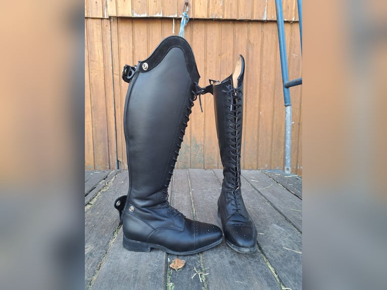 Celeris Modell Rita Gr 37