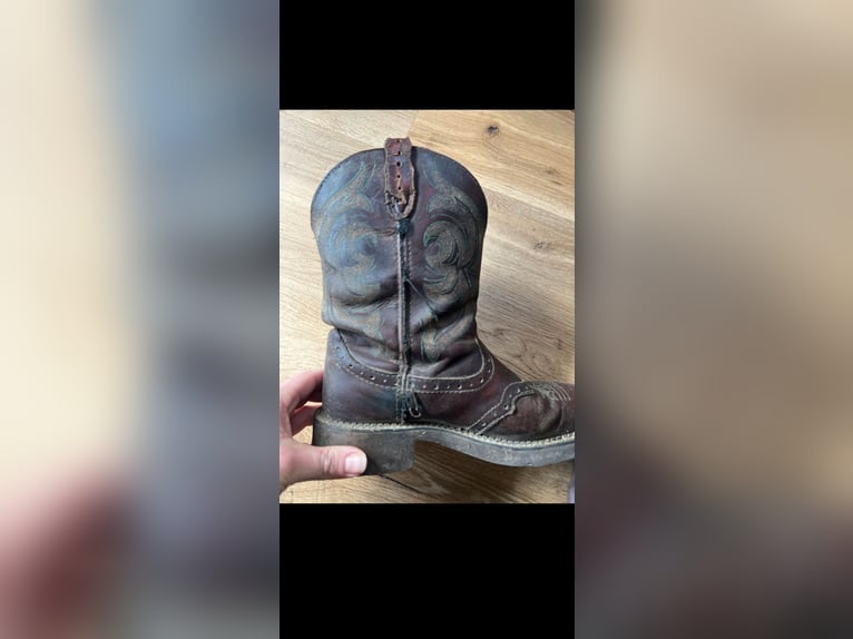 Justin Boots Westernstiefel in Größe 38 (US 7,5 B).