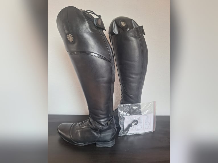 Mountain Horse Sovereign