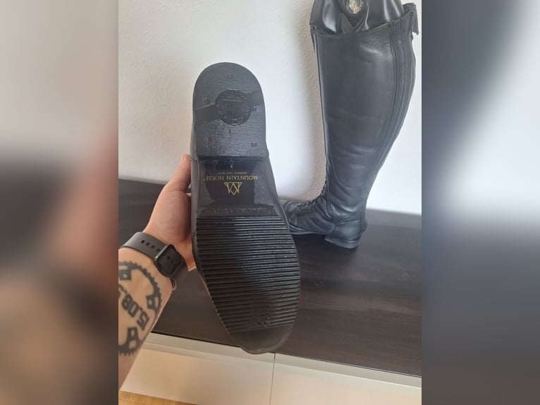 Mountain Horse Sovereign