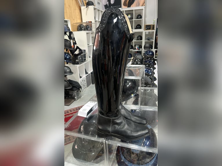 Neuwertige Lackstiefel mit Glitzerumrandung