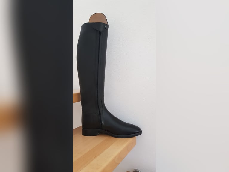 Reitstiefel Petrie schwarz Größe 5,5 (Fuß), 46 (Schafthöhe) 37 (Wade) Reißverschluss vorne innen