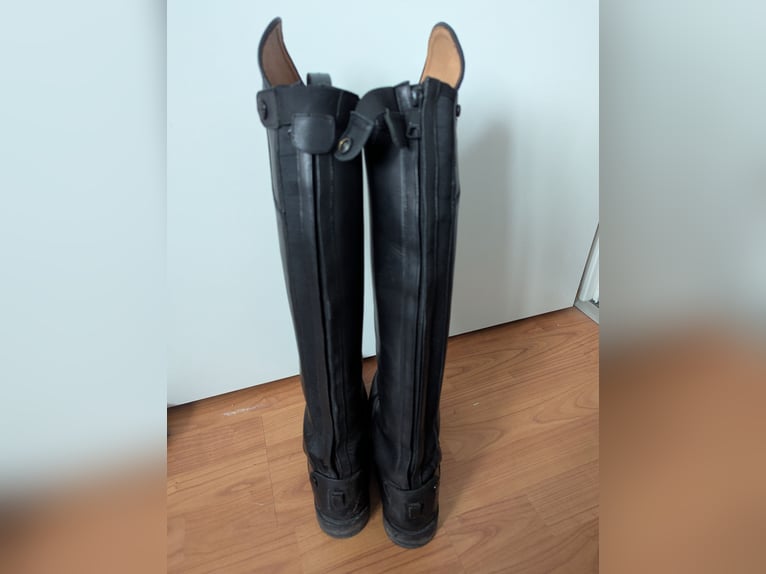 Schwarze Loesdau Reitstiefel Modell Campinas aus Leder