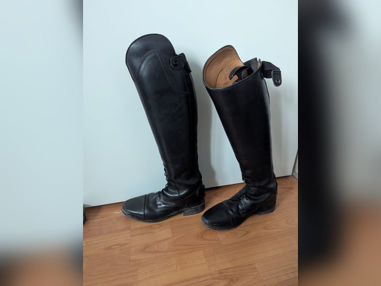Schwarze Loesdau Reitstiefel Modell Campinas aus Leder